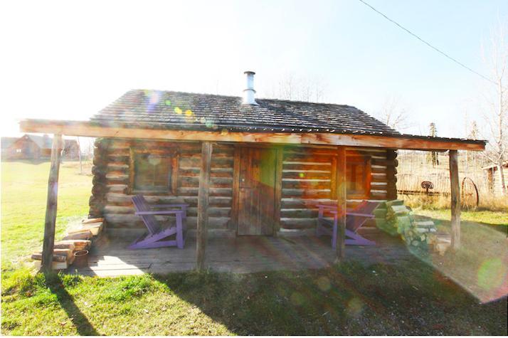 Flying U Ranch Hotell Seventy Mile House Exteriör bild